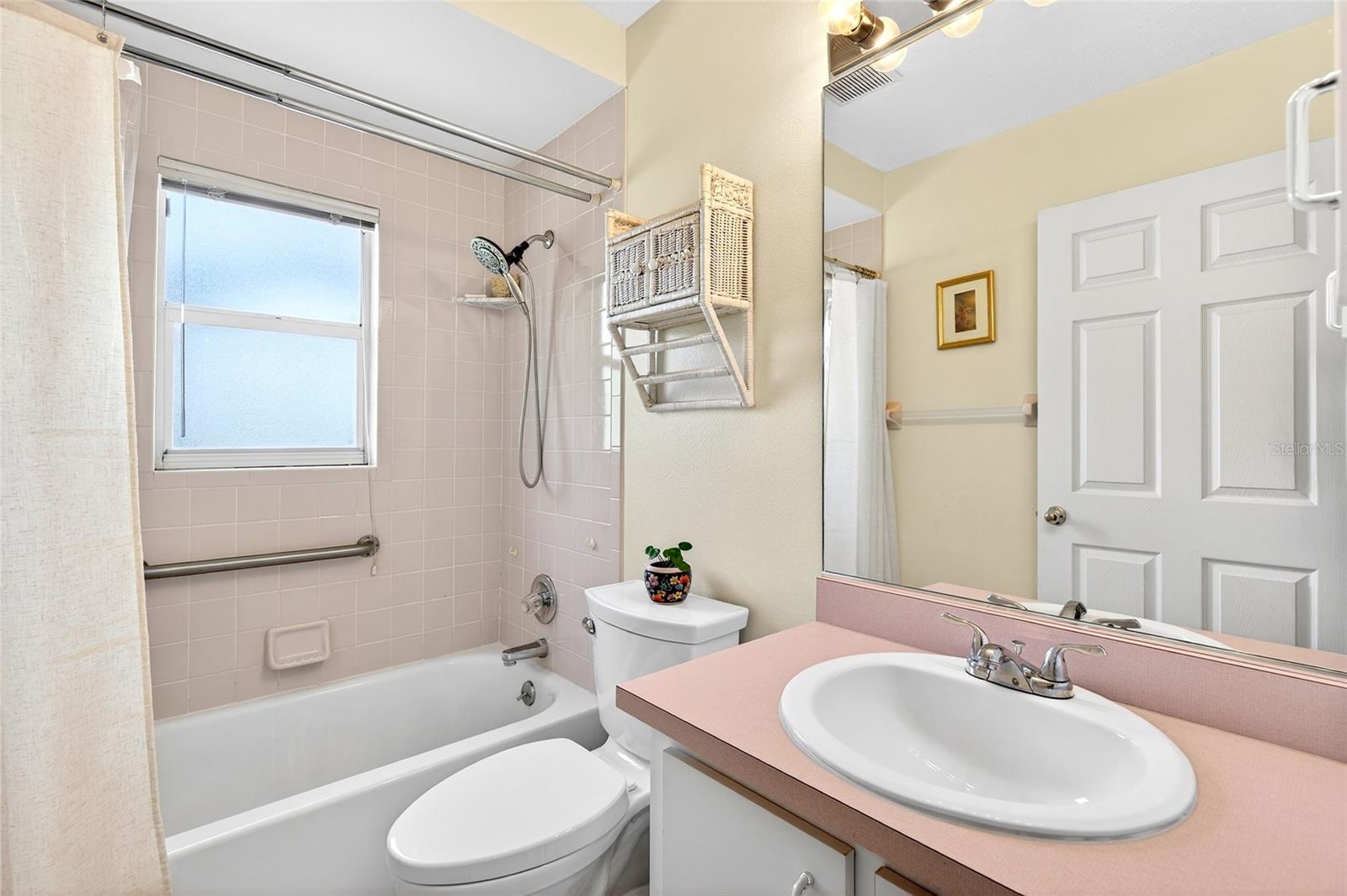 10 Almond Trce Property Photo 20
