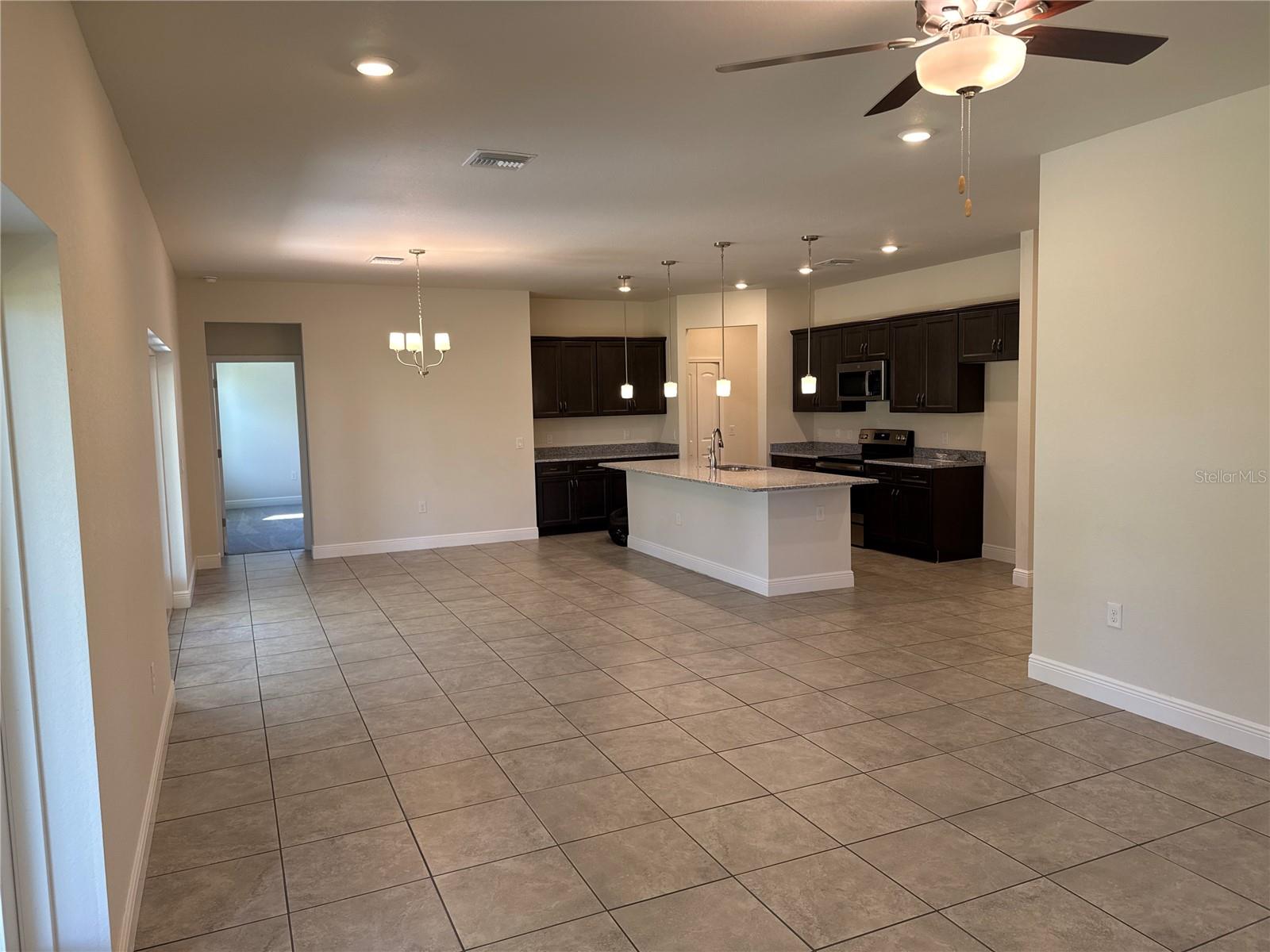 4698 Addley Ave Property Photo 3