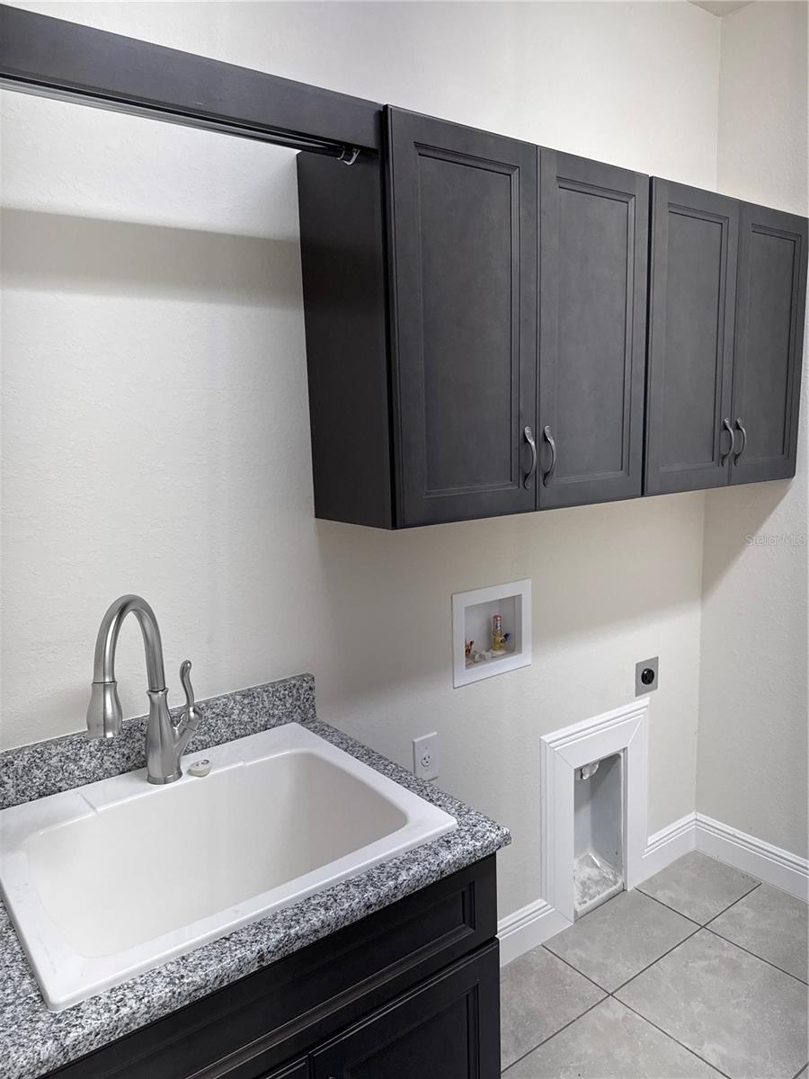 4698 Addley Ave Property Photo 13