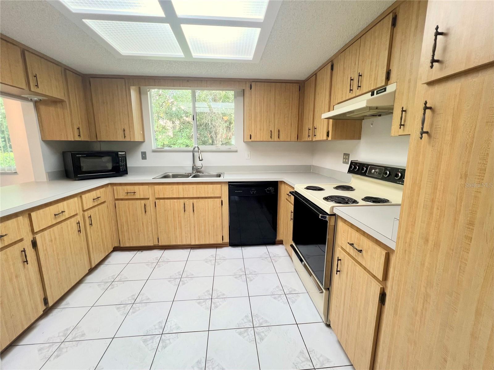 10891 Sw 89th Ave Property Photo 4