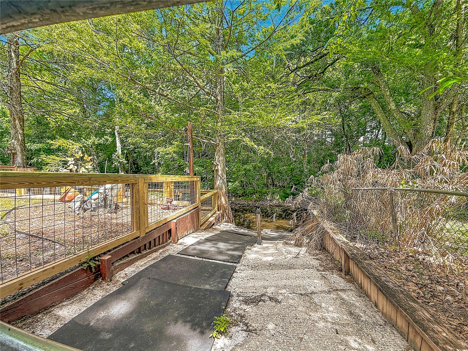 4129 E Riverside Dr Property Photo 46