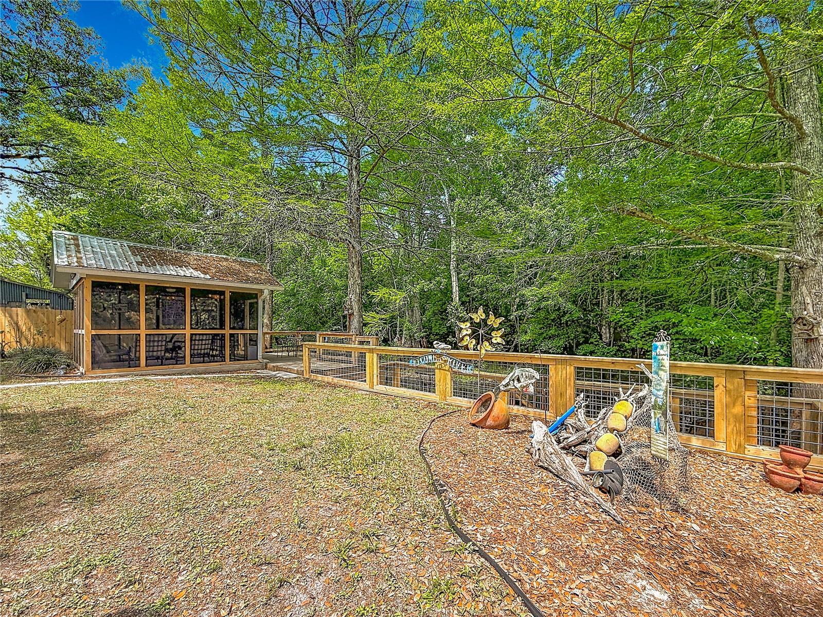 4129 E Riverside Dr Property Photo 47