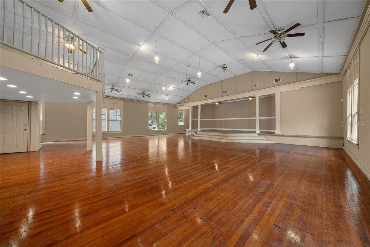 118 Ne Tuscawilla Ave Property Photo 66