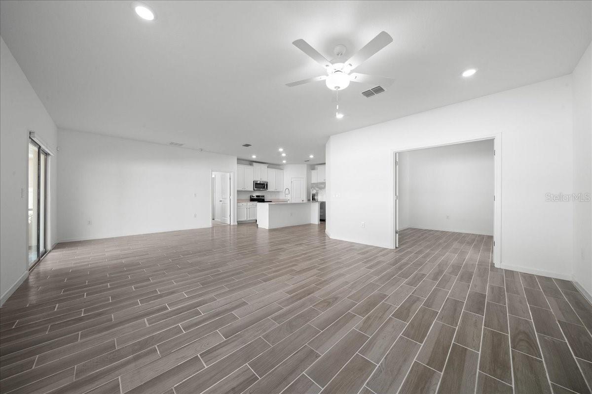7542 Sw 76th Ter Property Photo 11