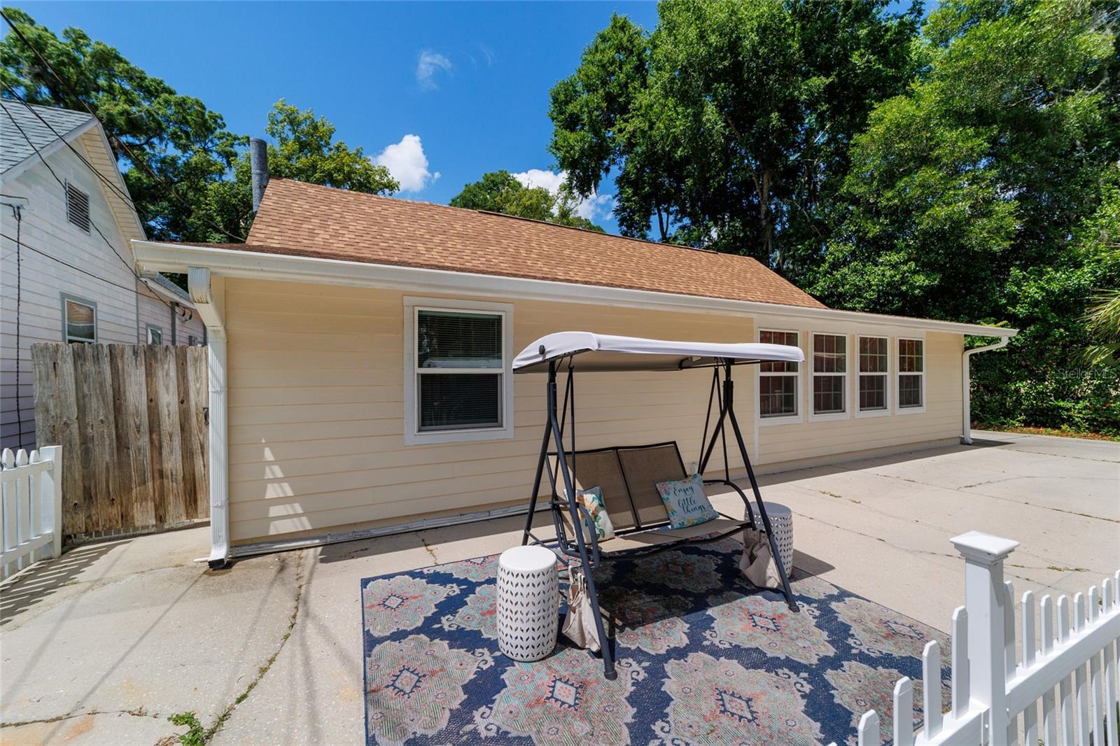 20693 WALNUT ST Property Photo 1