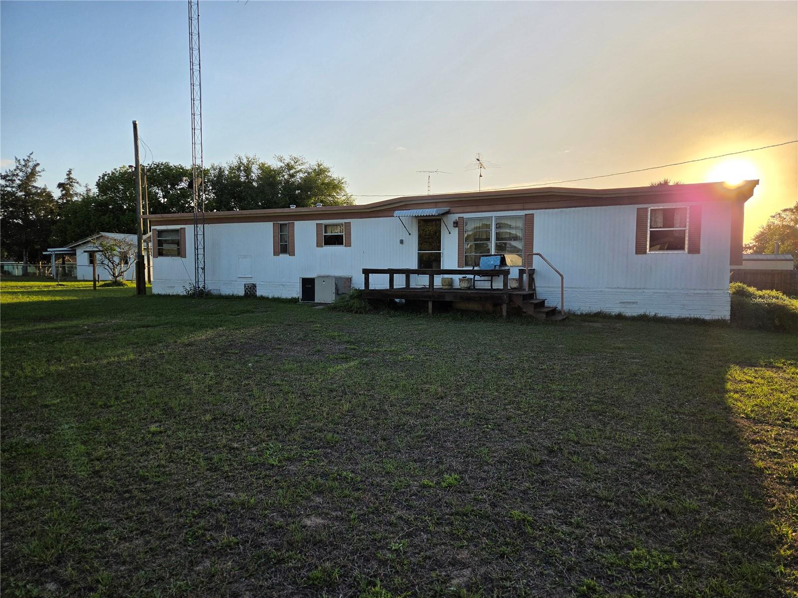 17420 Se 36th Ln Property Photo 1