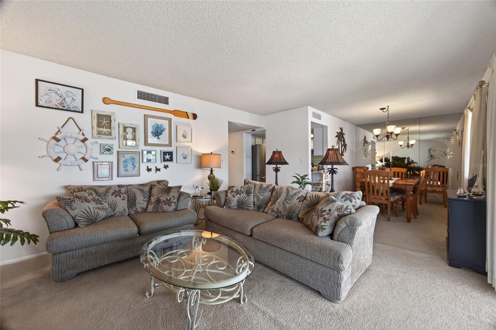 569 Midway Dr #b Property Photo 6