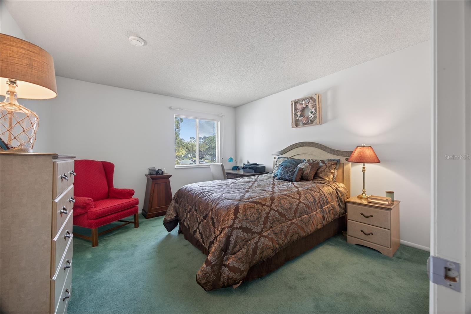 569 Midway Dr #b Property Photo 11