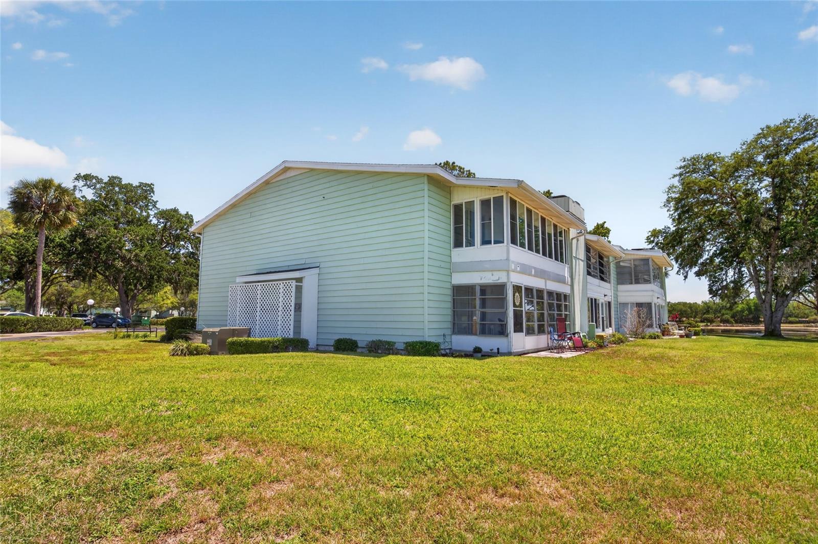 569 Midway Dr #b Property Photo 26