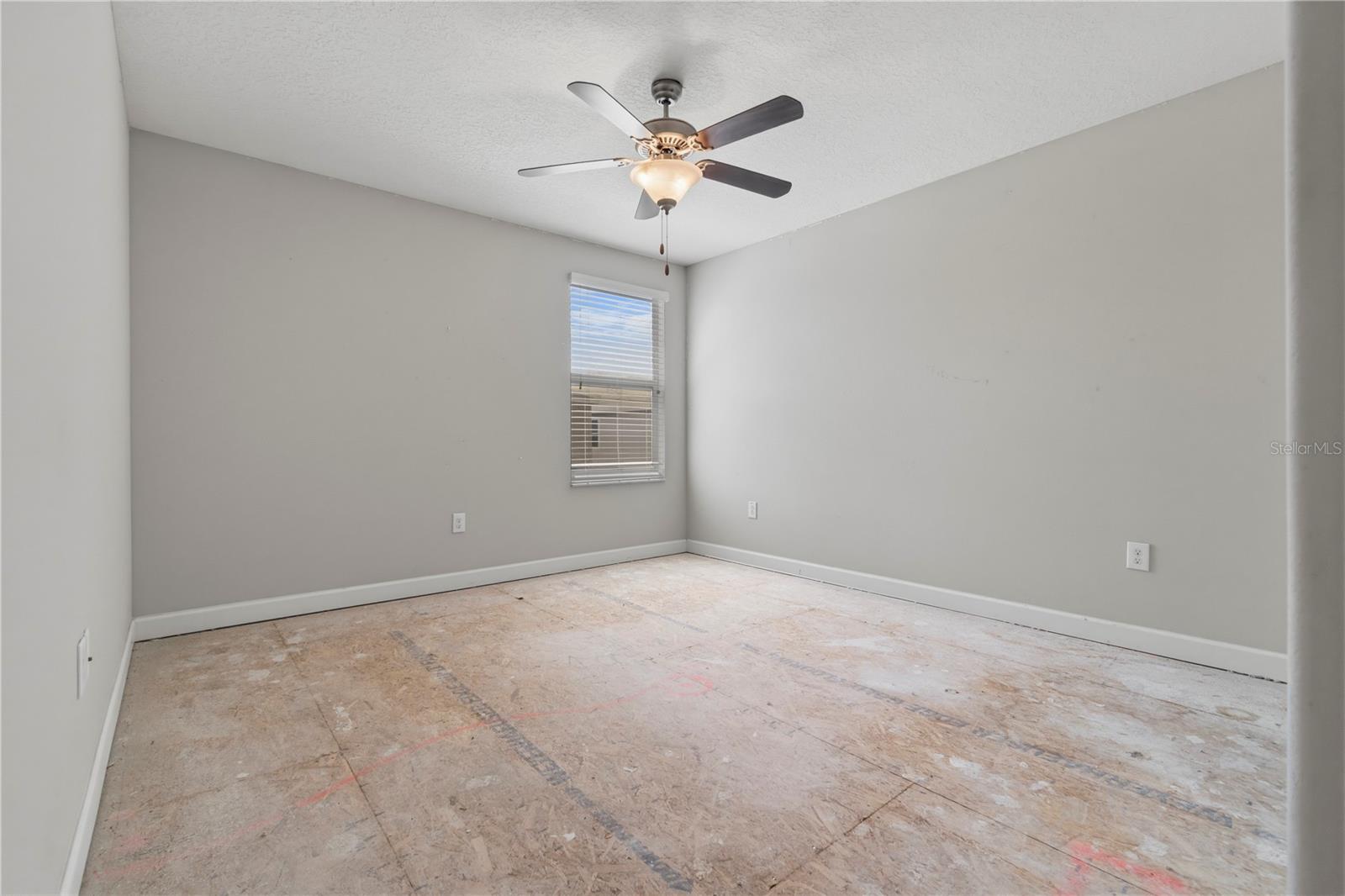 1588 Ludington Ave Property Photo 30