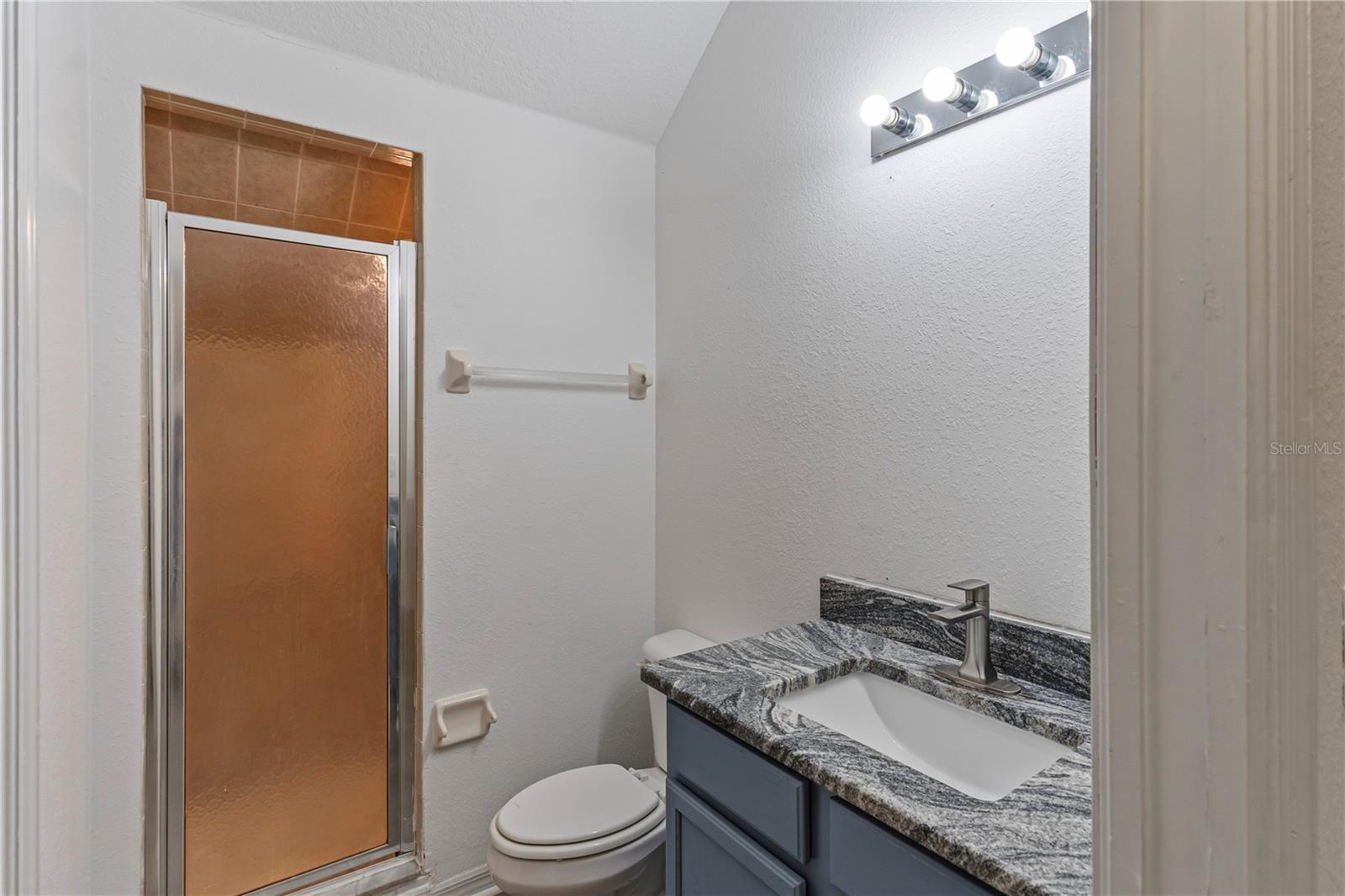 535 W Silver Springs Pl Property Photo 20