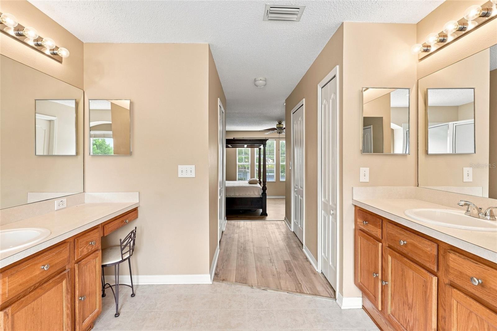 10526 Beneva Dr Property Photo 23