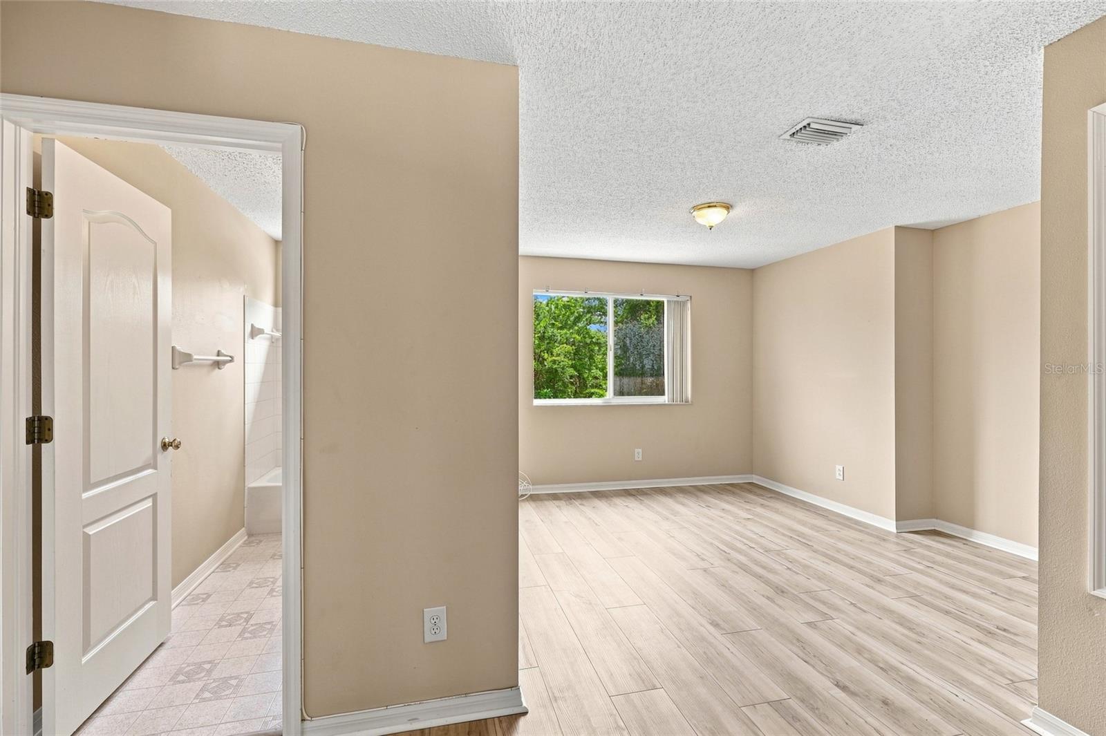 10526 Beneva Dr Property Photo 26