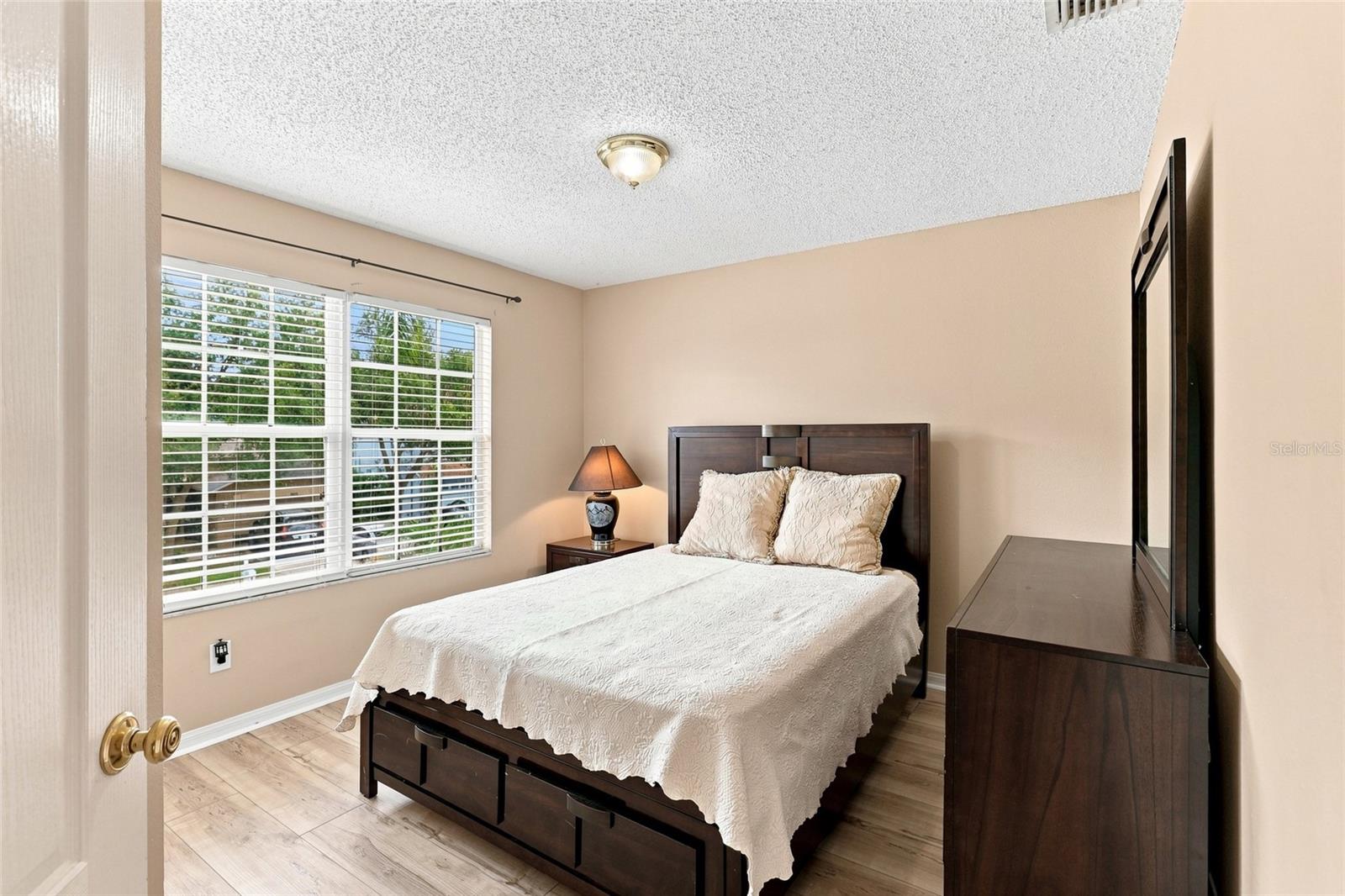 10526 Beneva Dr Property Photo 30