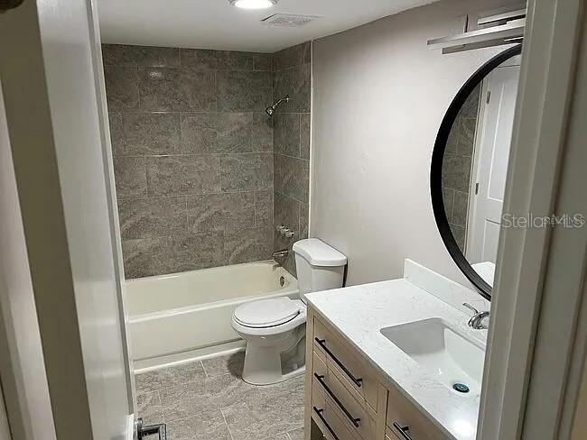 23104 Sandalwood Dr #104 Property Photo 6
