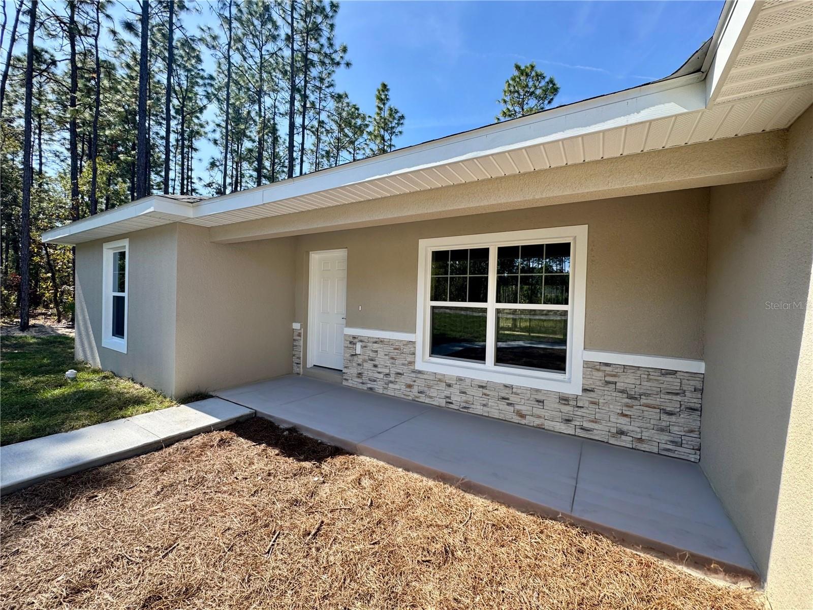 1540 E Artesian Ln Property Photo 2