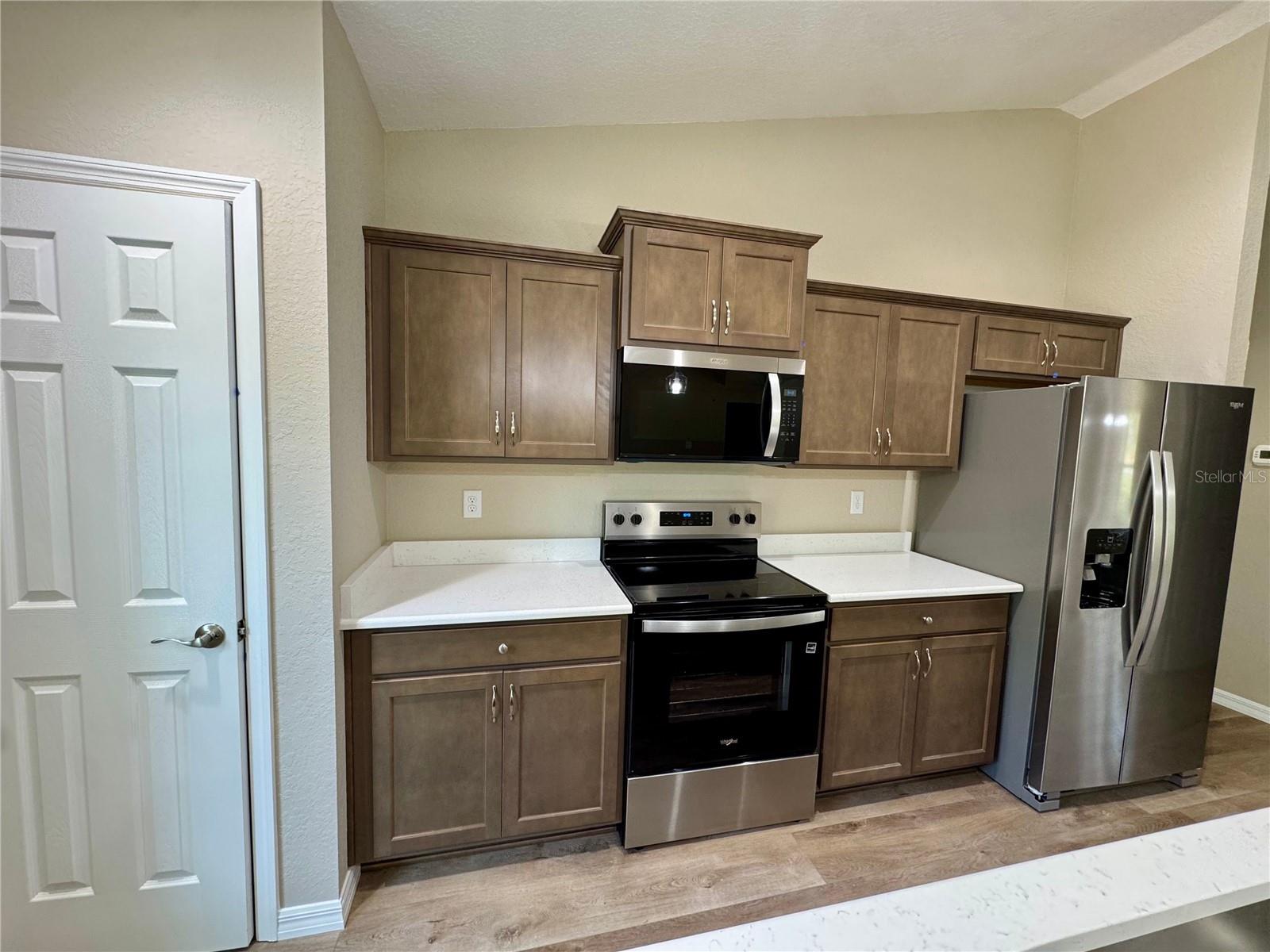 1540 E Artesian Ln Property Photo 7