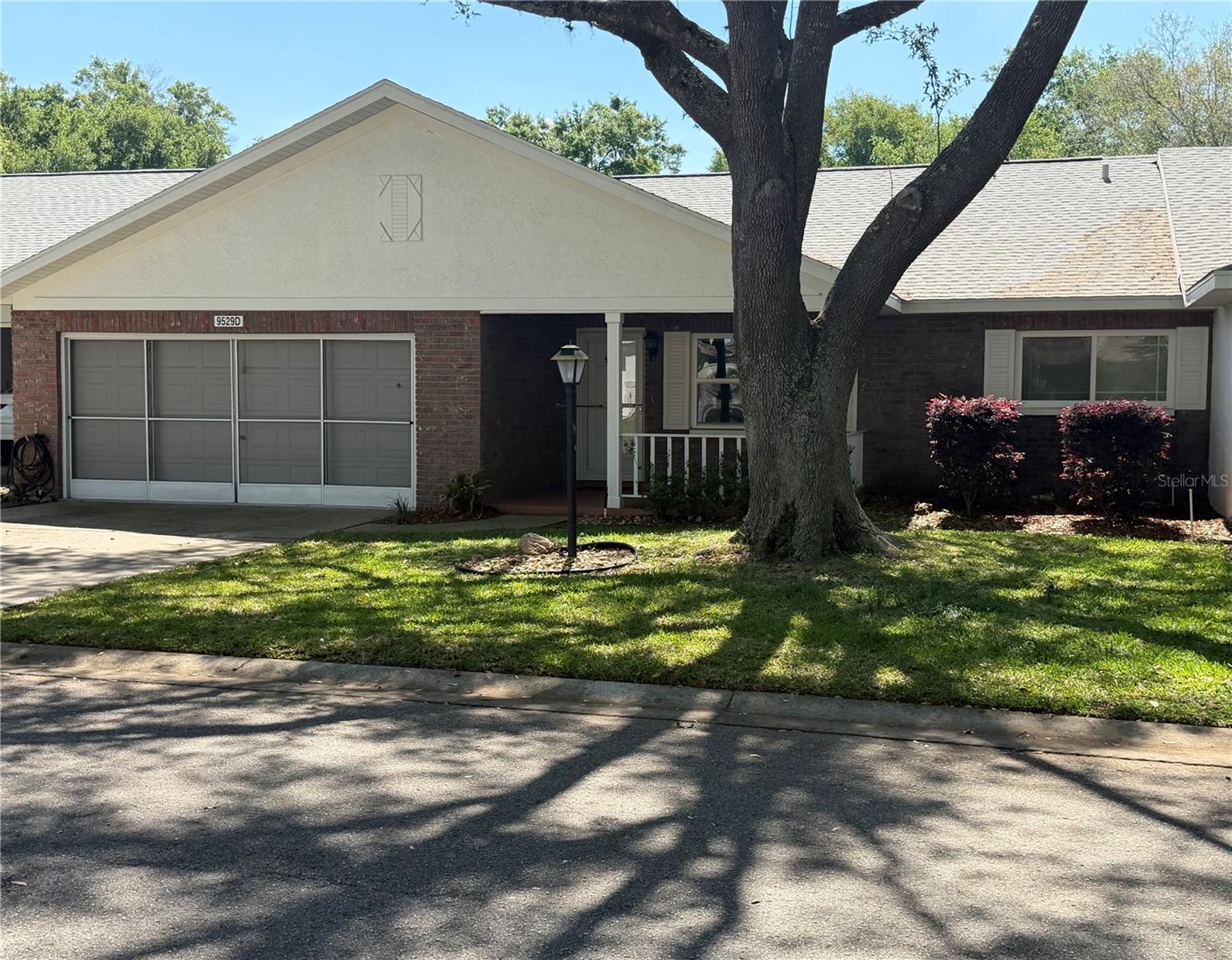 9529 Sw 85th Ave #d Property Photo 1