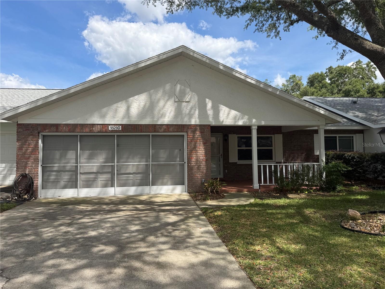 9529 Sw 85th Ave #d Property Photo 2