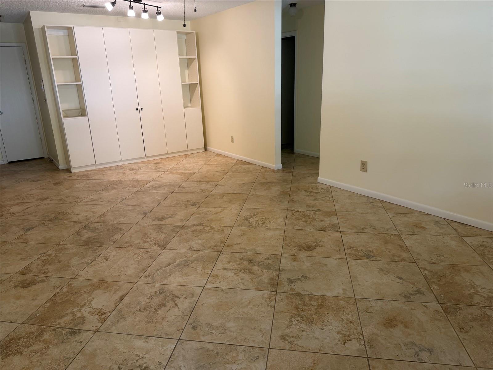 9529 Sw 85th Ave #d Property Photo 5