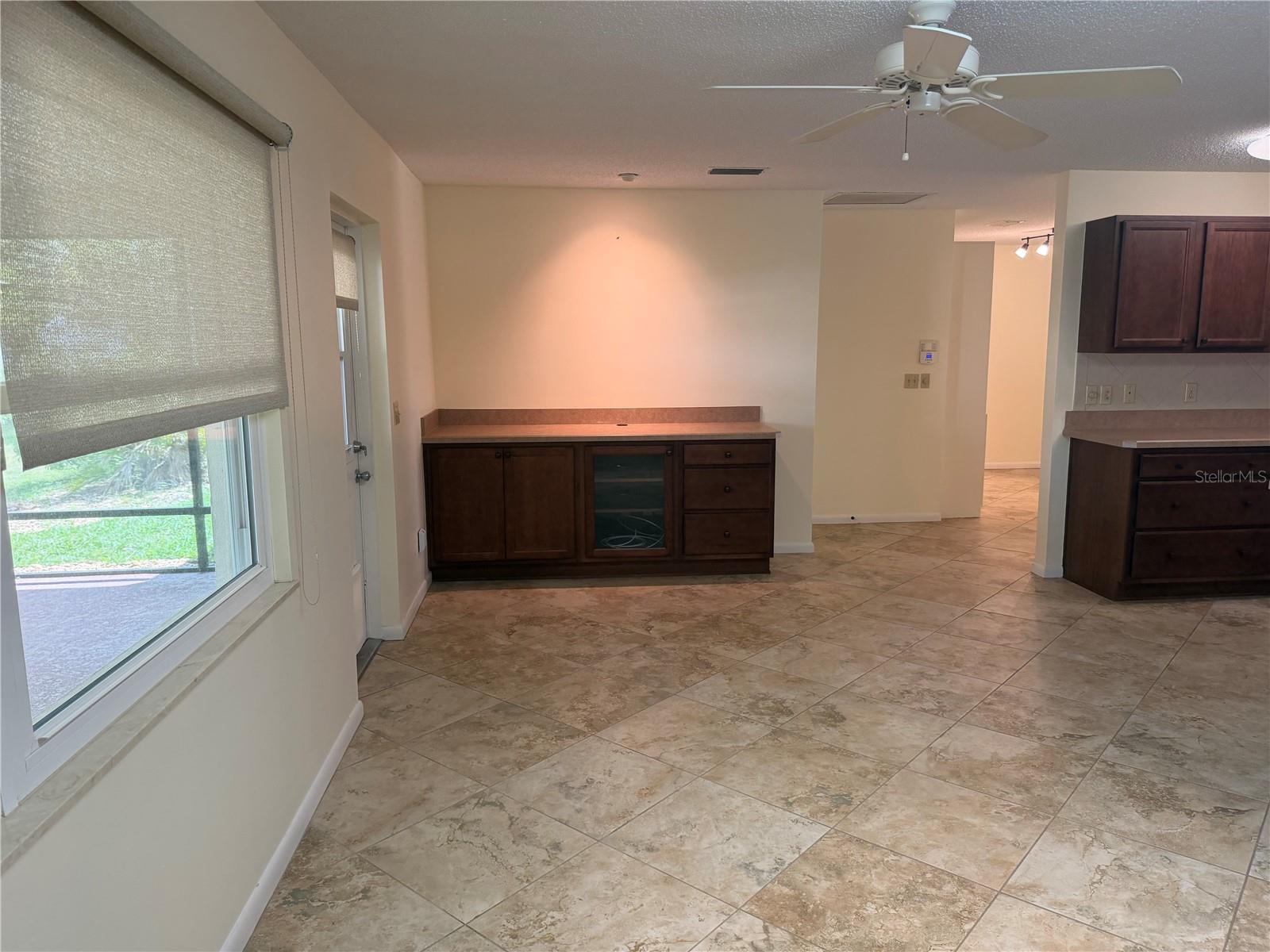 9529 Sw 85th Ave #d Property Photo 9