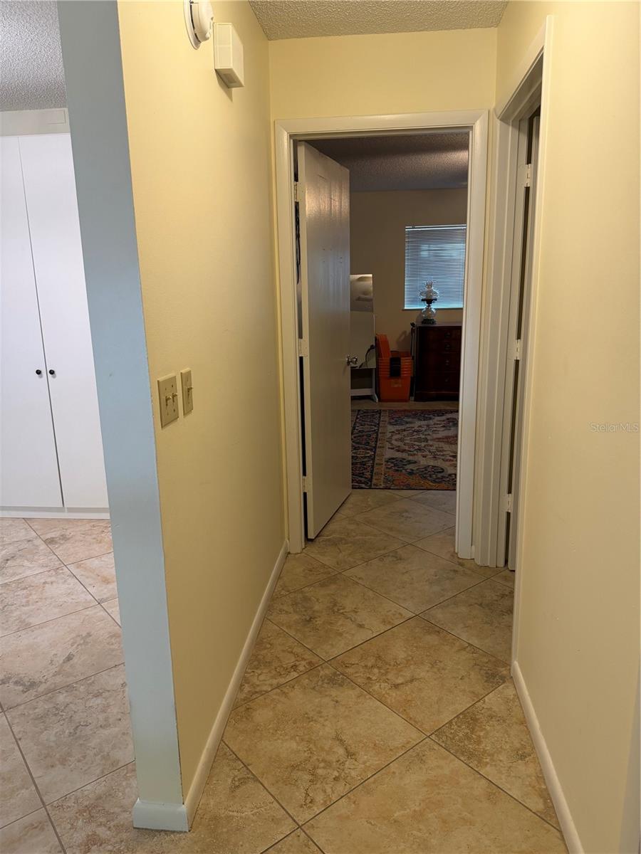 9529 Sw 85th Ave #d Property Photo 14