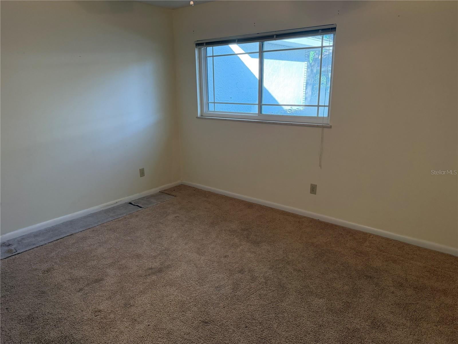 9529 Sw 85th Ave #d Property Photo 15