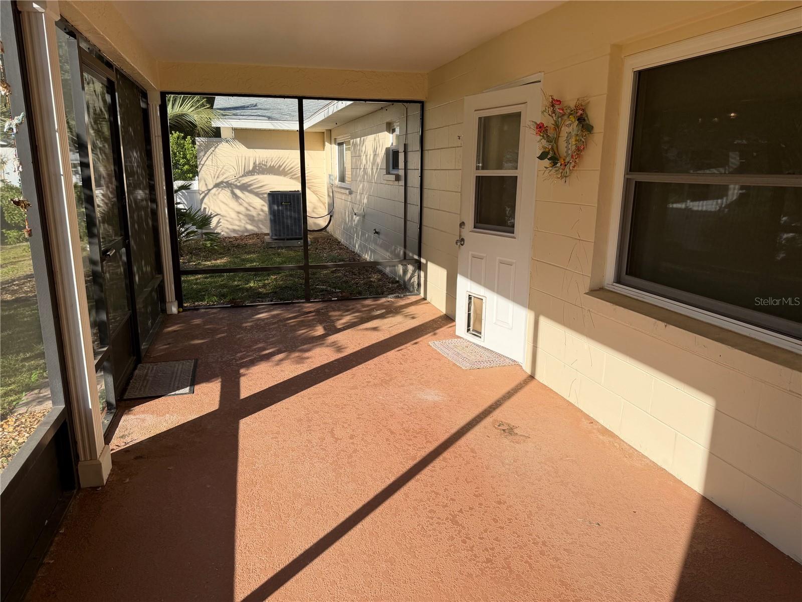 9529 Sw 85th Ave #d Property Photo 19