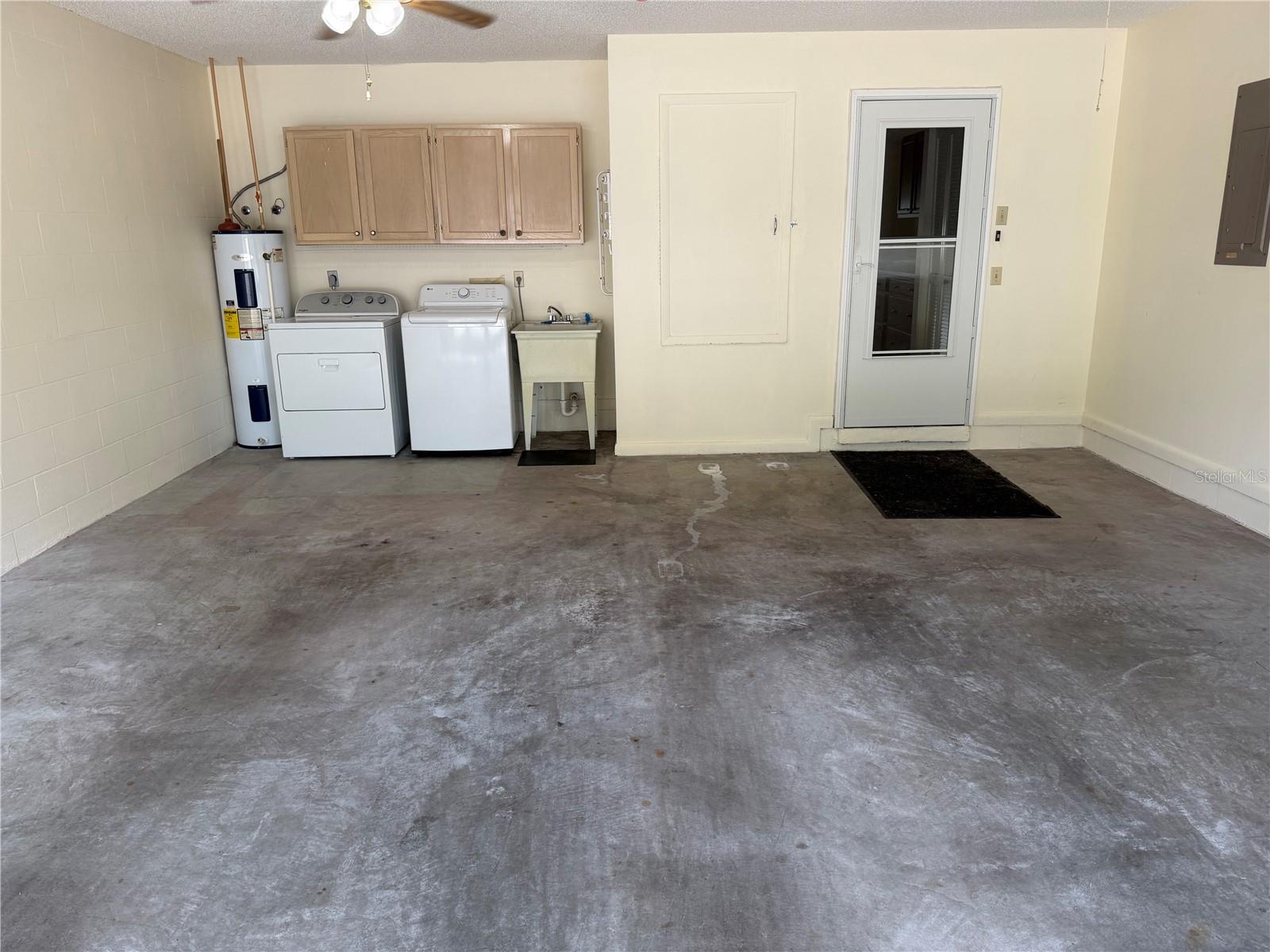 9529 Sw 85th Ave #d Property Photo 20