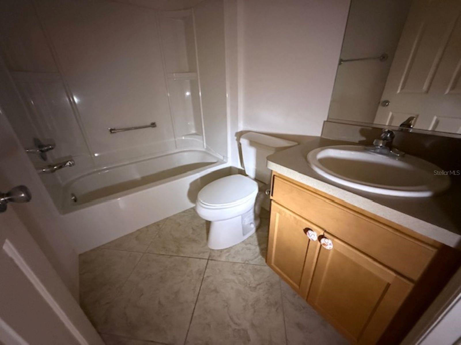 1089 Nash Loop Property Photo 14
