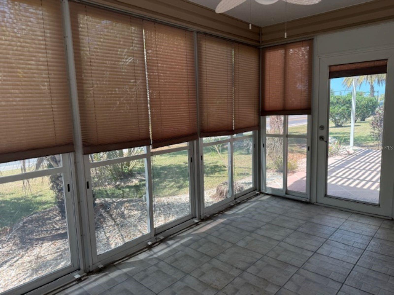1089 Nash Loop Property Photo 16