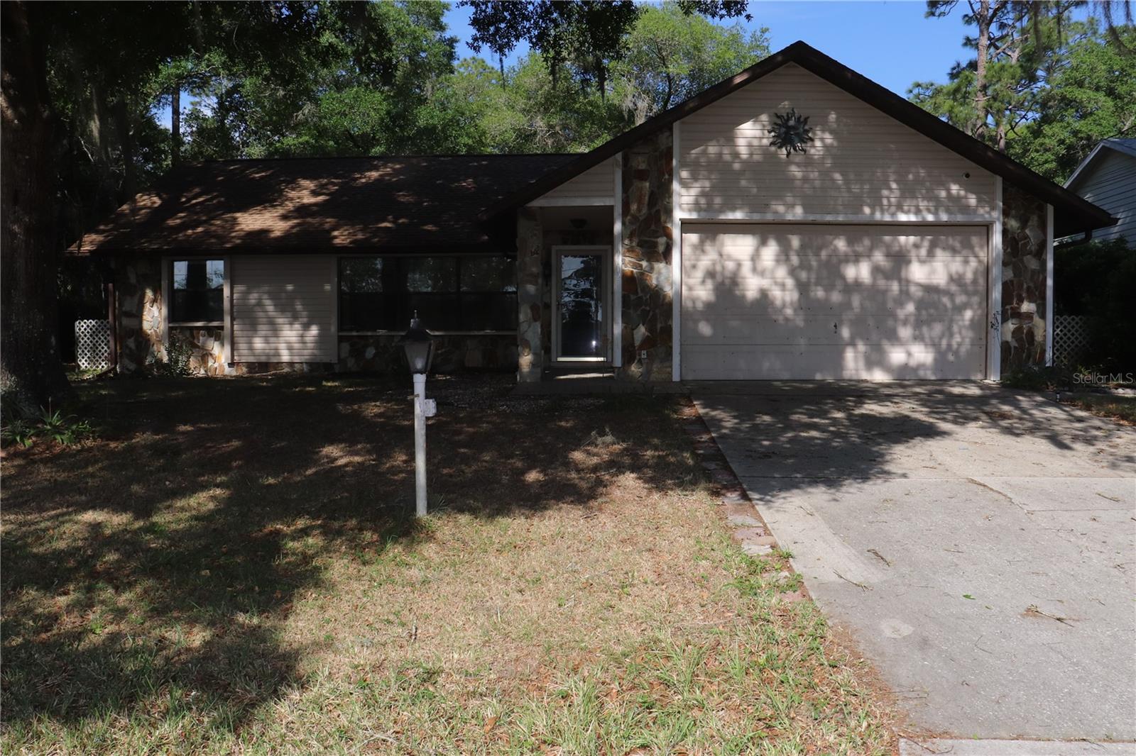 1112 Ne 130 Ter Property Photo 1