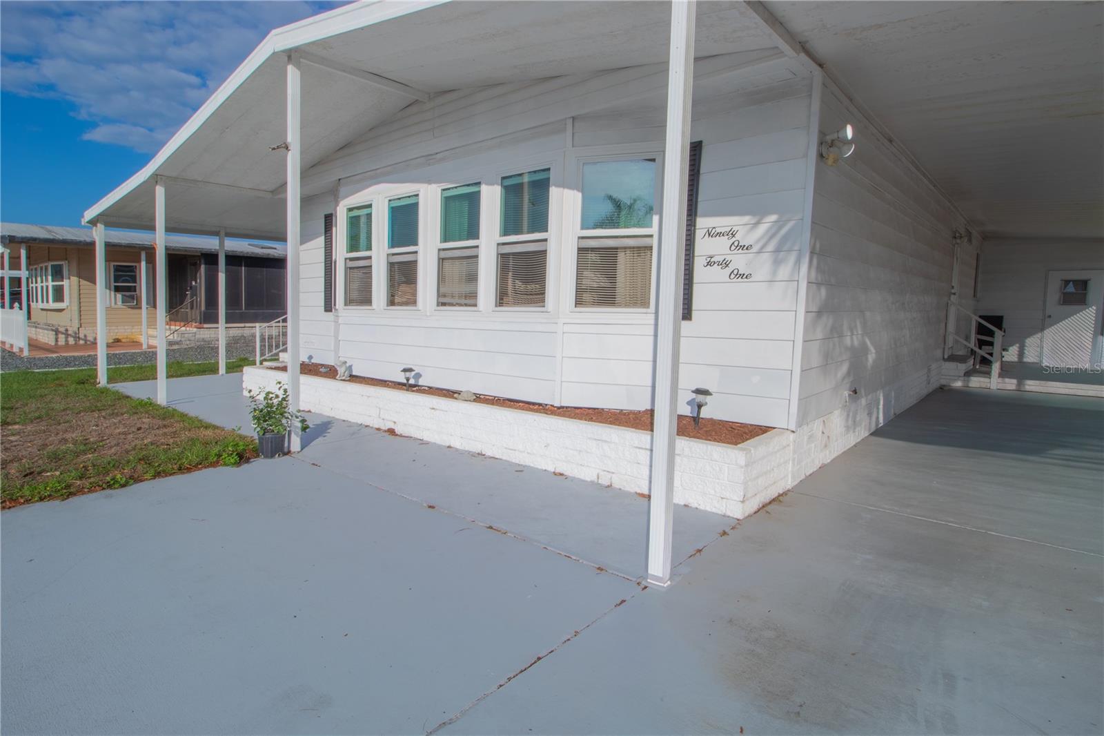 9141 Salisbury Dr Property Photo 1