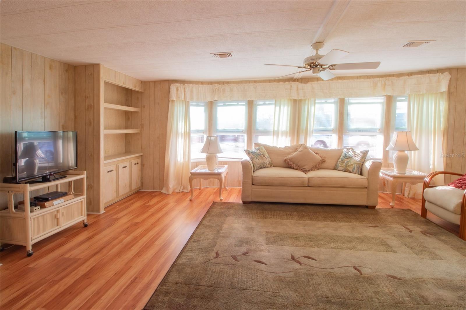 9141 Salisbury Dr Property Photo 13