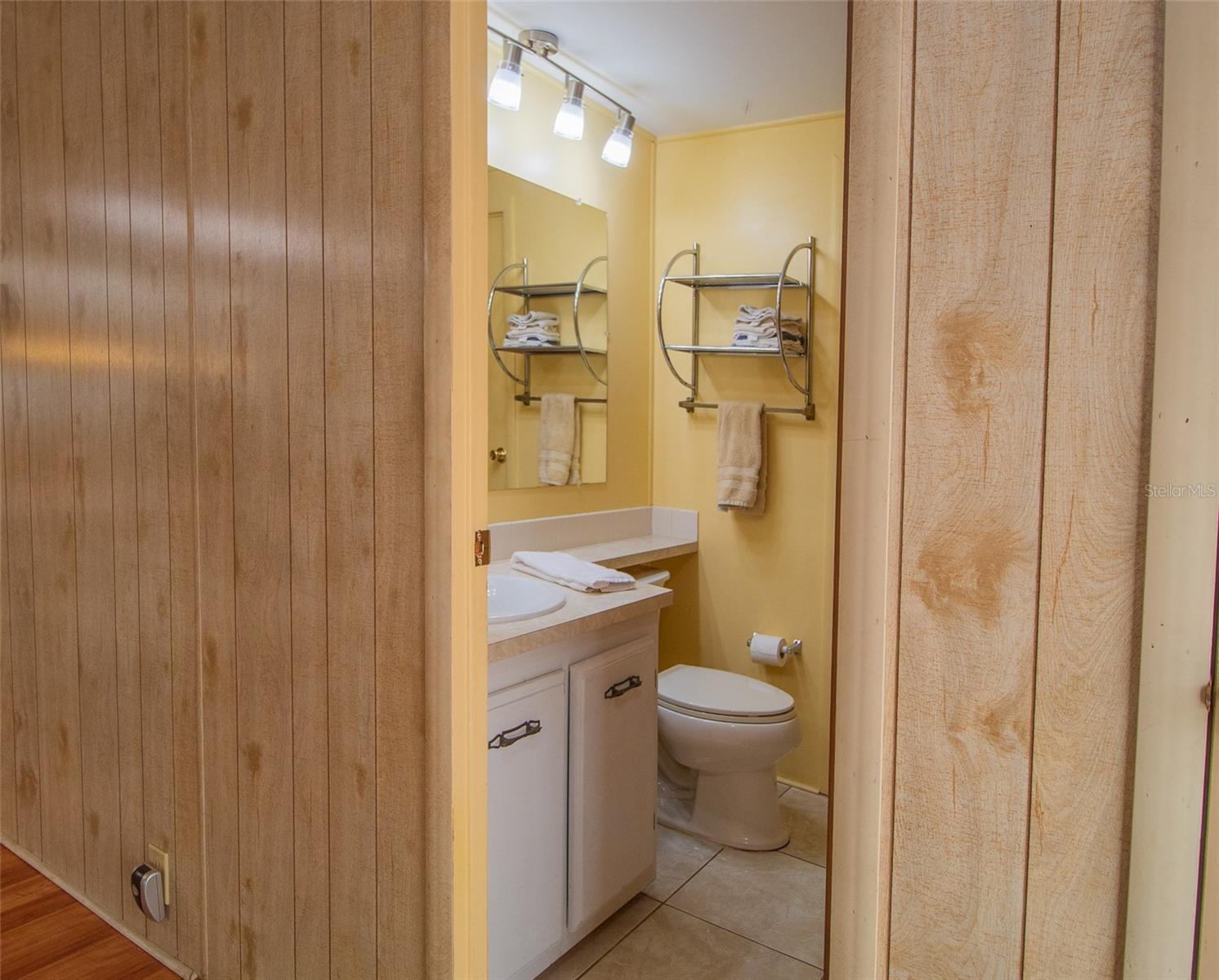 9141 Salisbury Dr Property Photo 23