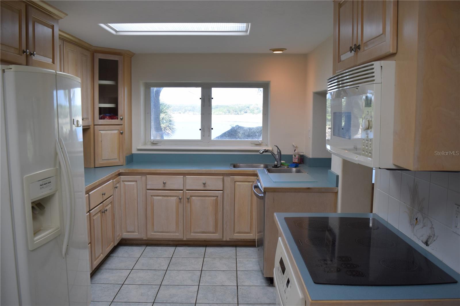 121 Aweema Way Property Photo 8
