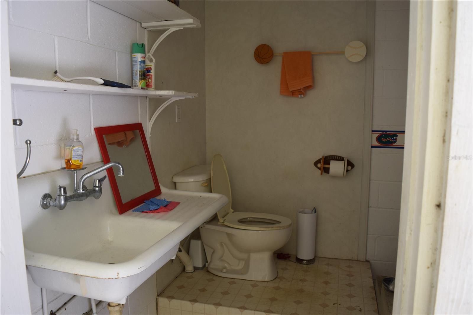 121 Aweema Way Property Photo 34