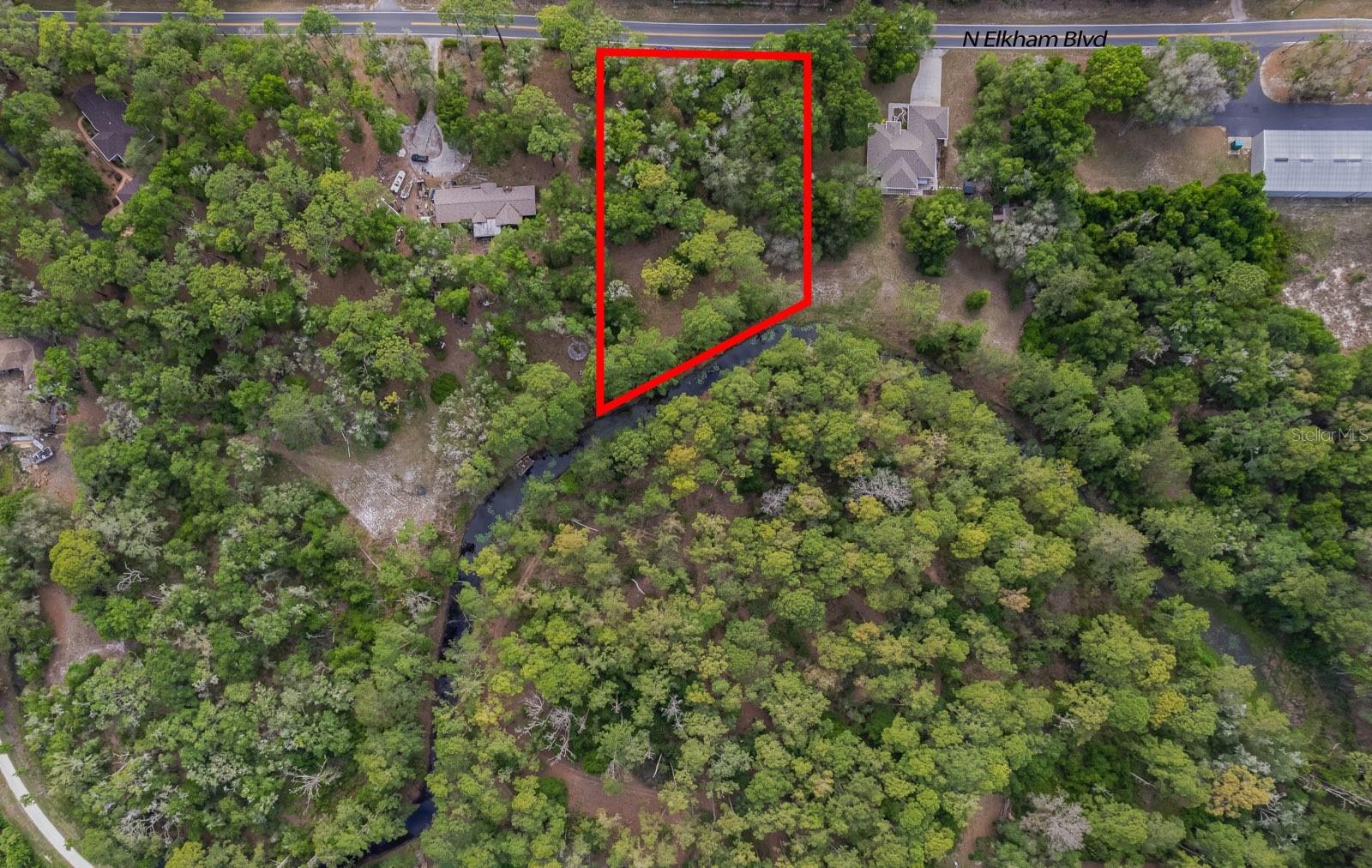 12205 N Elkcam Blvd Property Photo 2