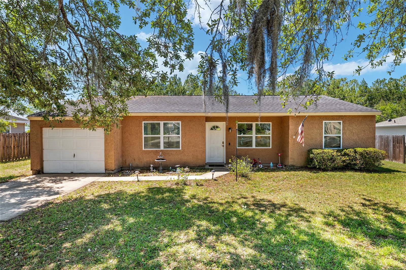 18 Olive Cir Property Photo 3