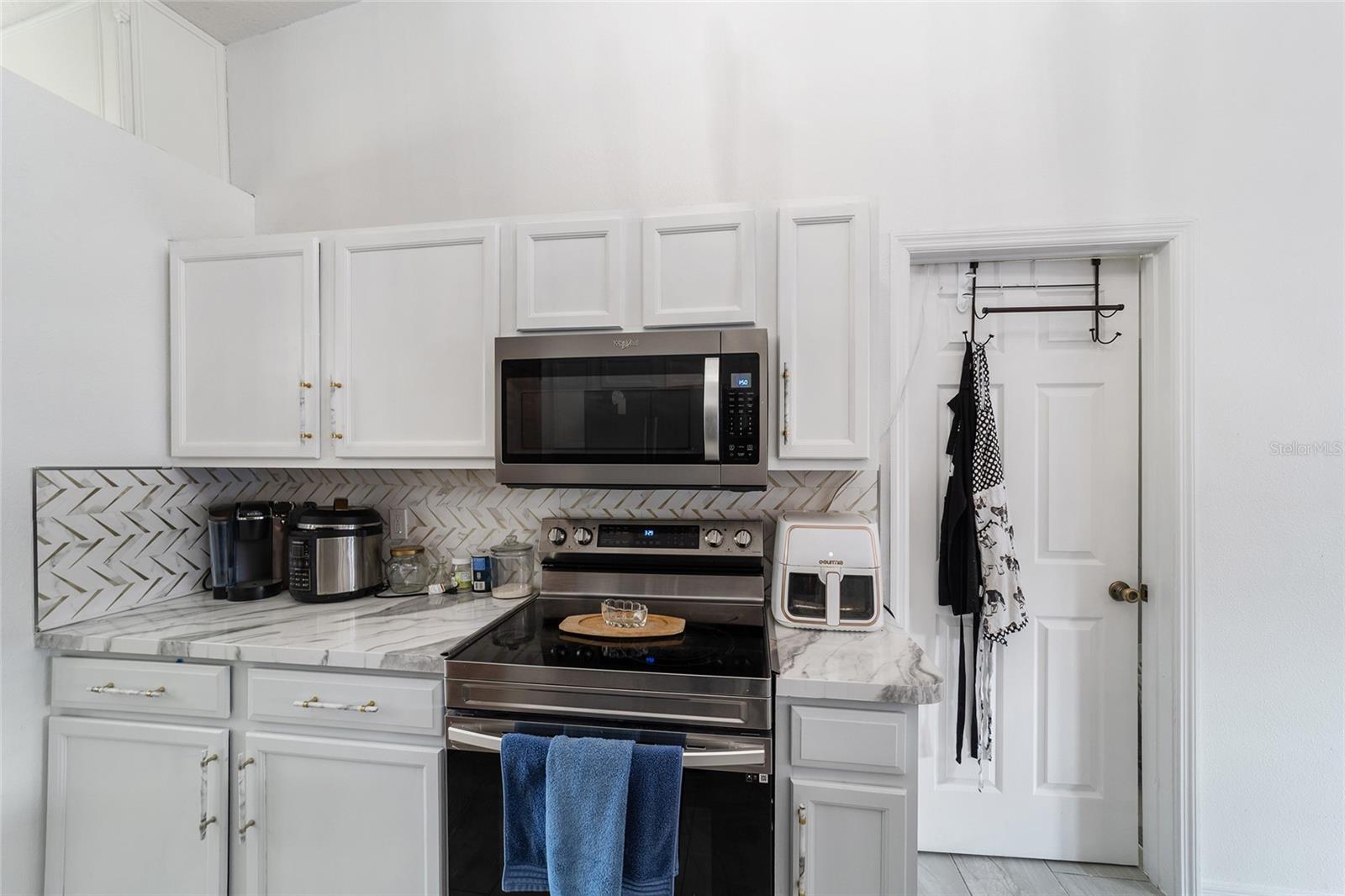 2 Juniper Ter Property Photo 42