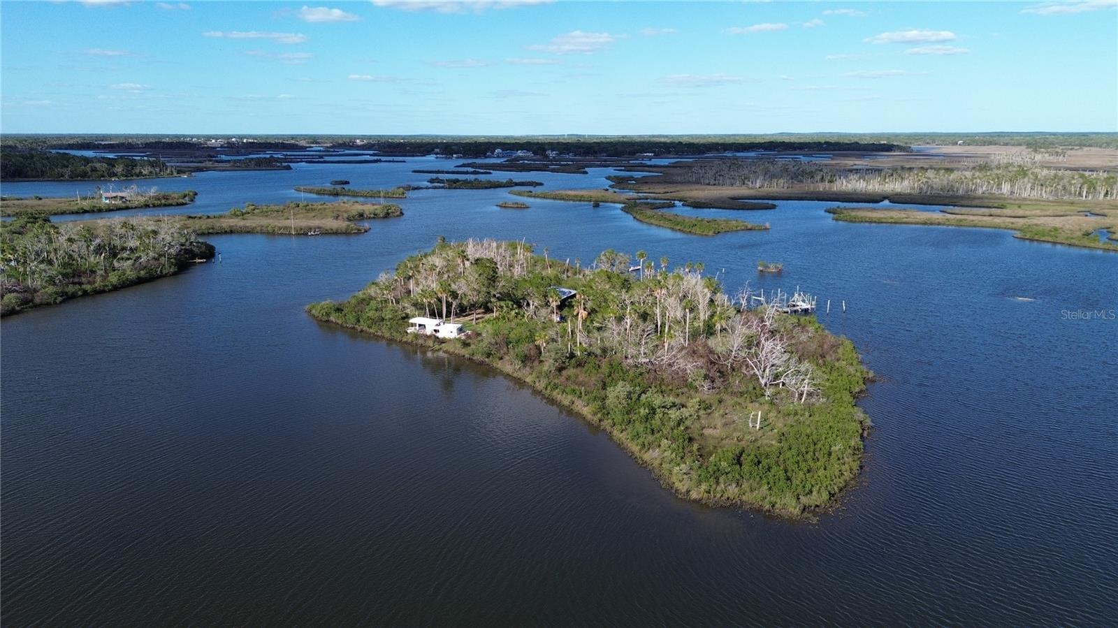 7472 W Thunderbird Island Property Photo 1
