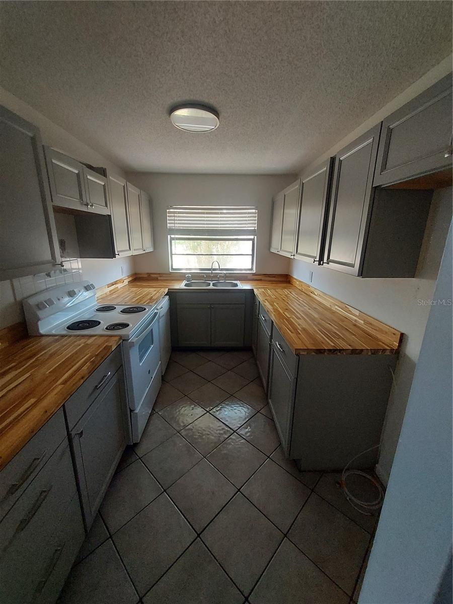 3535 E Fort King St #160 Property Photo 5