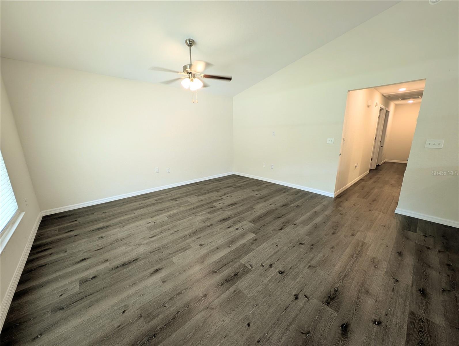 13296 Se 33rd Ct Property Photo 6