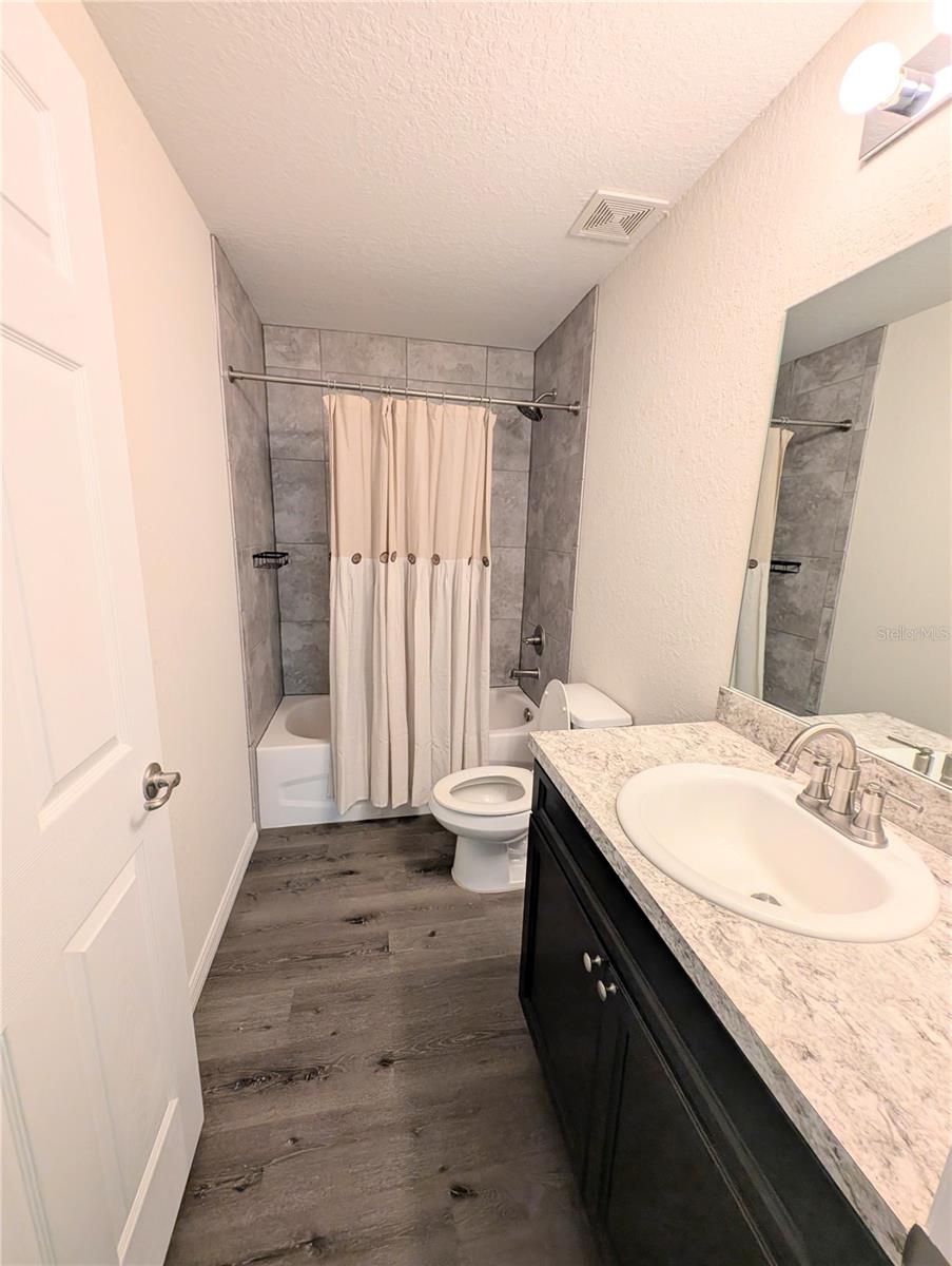 13296 Se 33rd Ct Property Photo 17