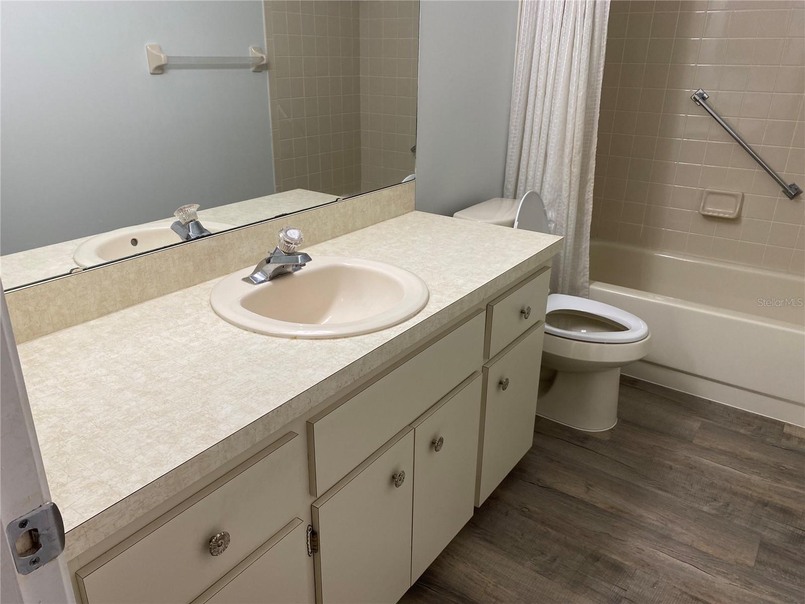 8666 Sw 92nd Ln #c Property Photo 16