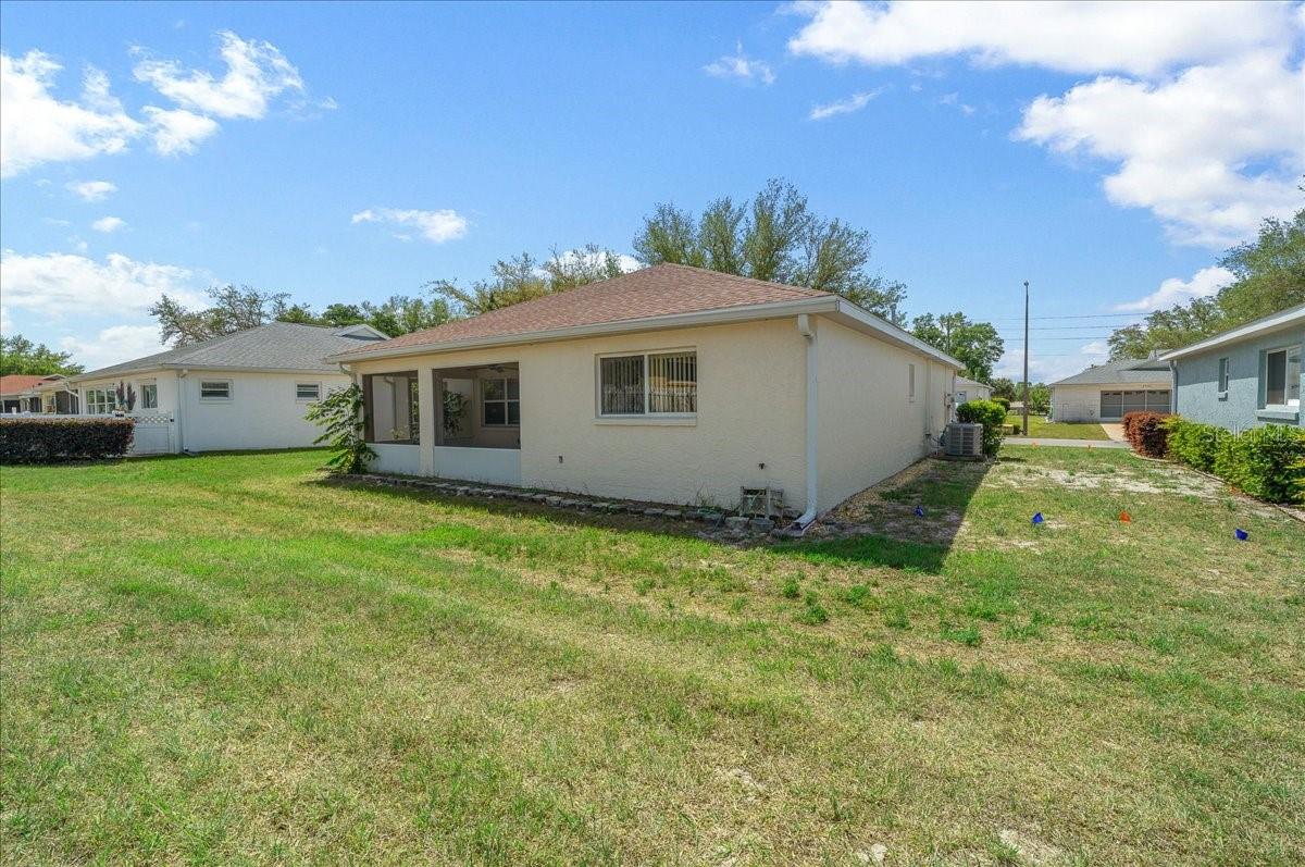 9721 Sw 97th Ln Property Photo 12