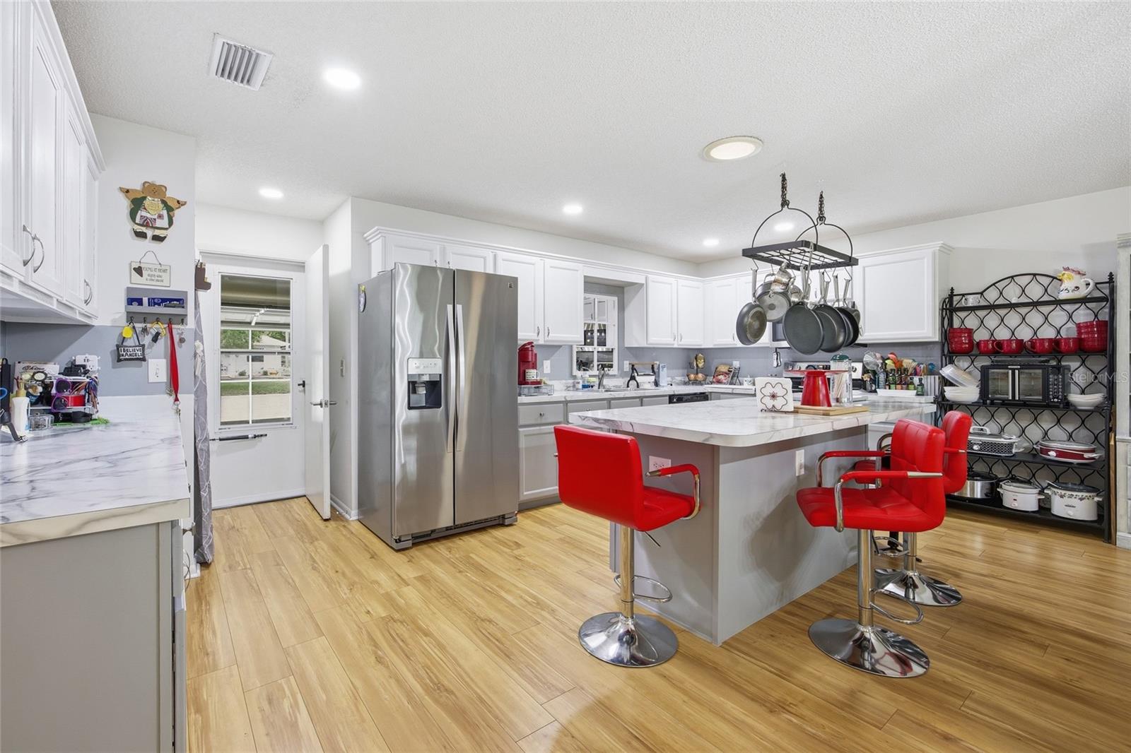 9335 Sw 85th Ter #e Property Photo 2