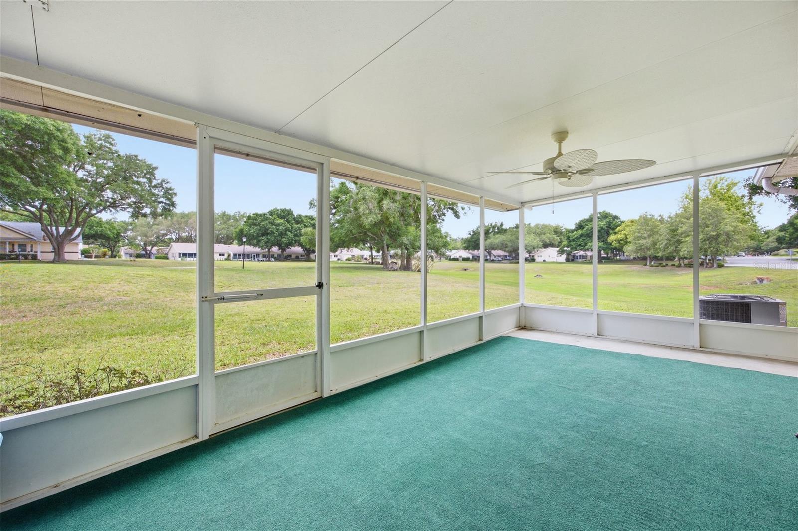 9335 Sw 85th Ter #e Property Photo 22