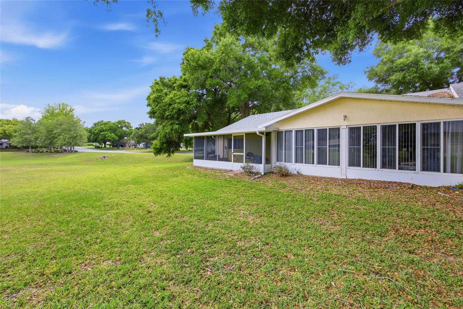 9335 Sw 85th Ter #e Property Photo 38