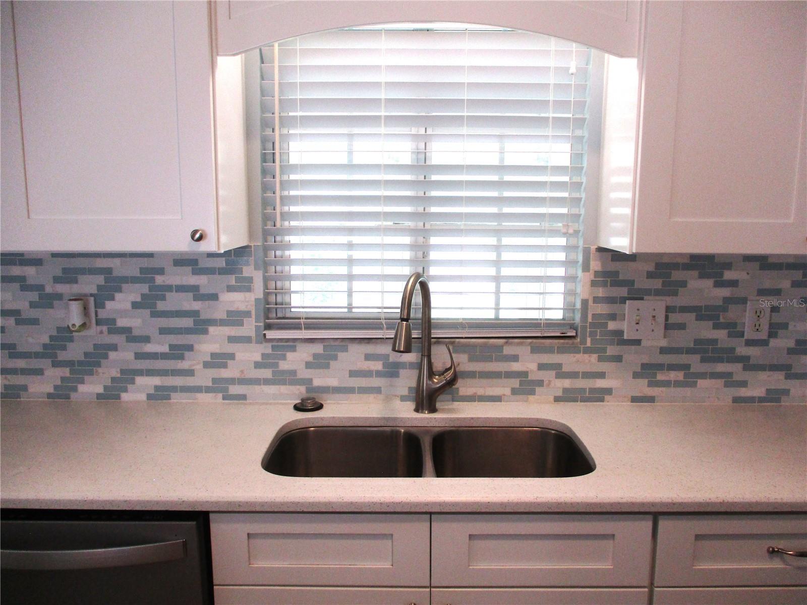 11565 Sw 138th Pl Property Photo 9
